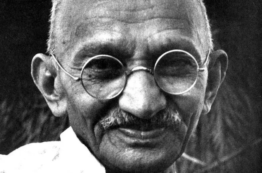 Σπάνιο πορτρέτο του Γκάντι δημοπρατήθηκε για περισσότερα από $200.000