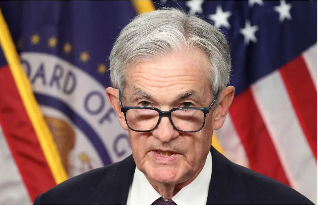 Τι σημαίνει η απόφαση της Fed για τα επιτόκια - Πώς την ερμηνεύουν οι αναλυτές