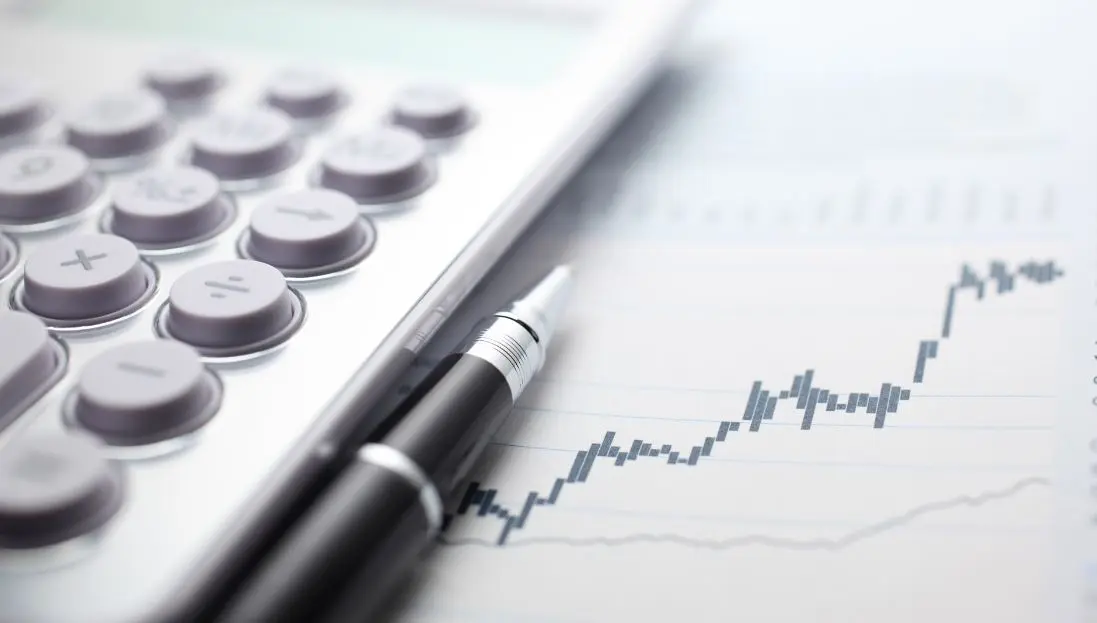 Χριστουγεννιάτικες αγορές και πετρέλαιο 