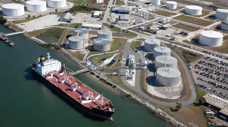 ΥΠΕΞ: Πολύ κοντά σε συμφωνία Νoble-Delek-Shell με τερματικό LNG Αιγύπτου