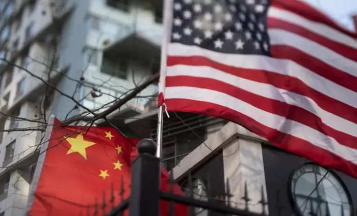 ΗΠΑ-Κίνα συζητούν την επόμενη φάση των διαπραγματεύσεων για το εμπόριο