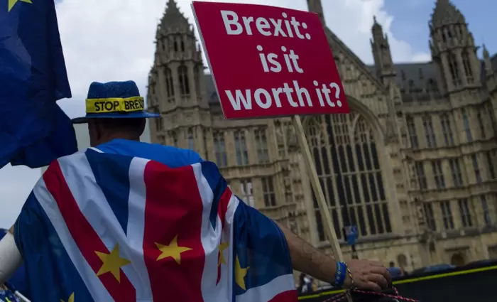 Έξι σενάρια για νέο δημοψήφισμα επί του Brexit