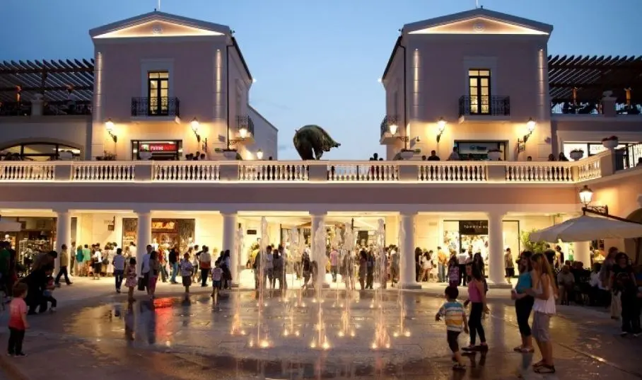 Η Κύπρος αποκτά το πρώτο εκπτωτικό χωριό