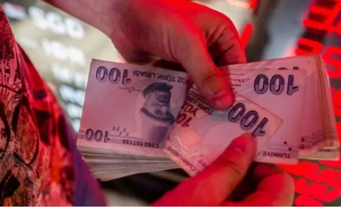 Financial Times: Κίνδυνος παρατεταμένης ύφεσης για την Τουρκία