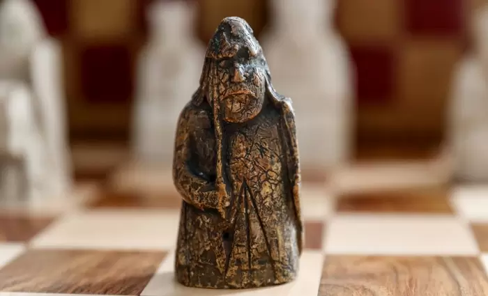 Σπάνιο πιόνι από σκάκι πωλήθηκε έναντι ‎£735.000