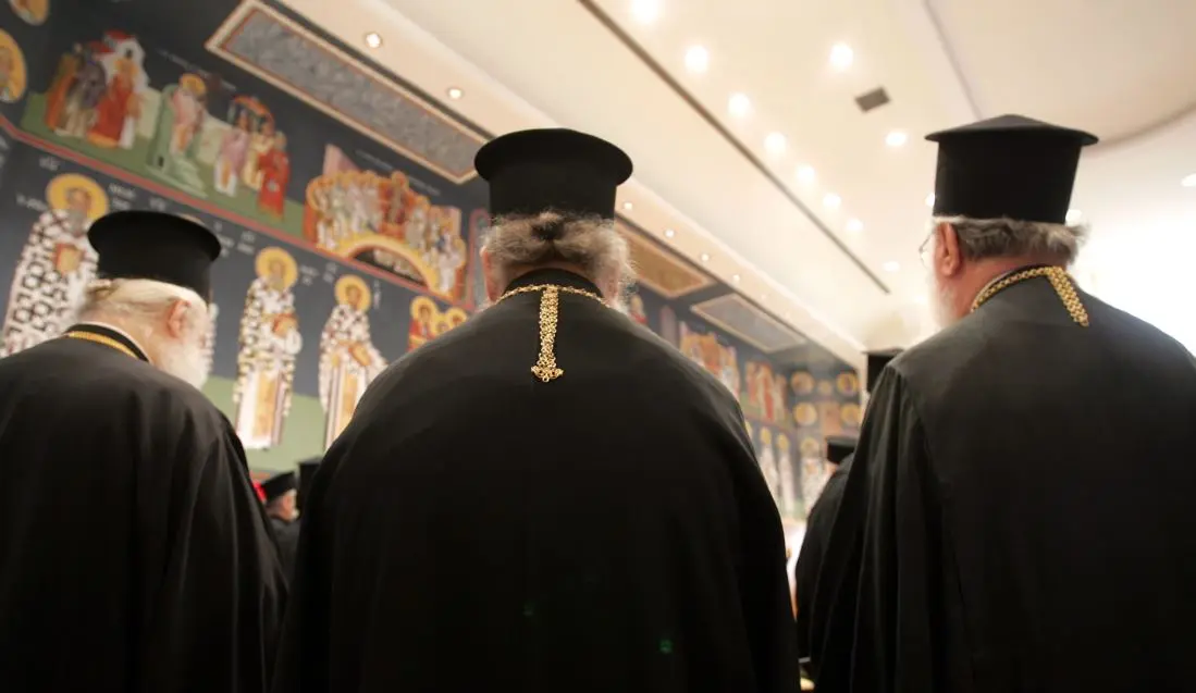 Το κράτος πλήρωσε €136,7 εκ. από το 1983 για μισθούς ιερέων