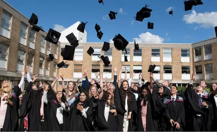 Πώς βγαίνουν τα κριτήρια κατάταξης για τα πανεπιστήμια;