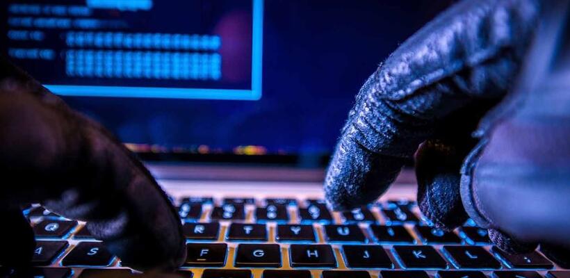 Ποιους βάζουν στο στόχαστρο οι χάκερς;