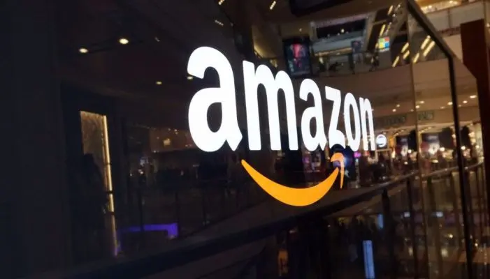 Amazon: Kέρδη ρεκόρ, αλλά και πλήγμα από Ινδία