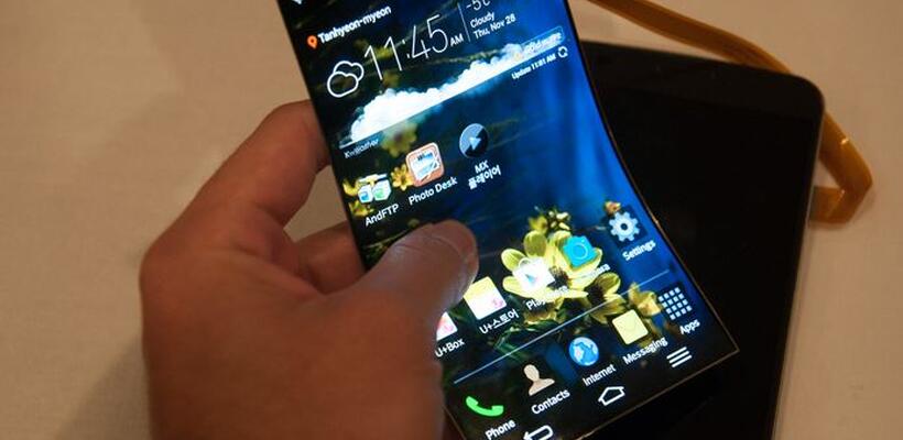 Η Samsung θα προμηθεύσει την Apple με φθηνότερα OLED panels