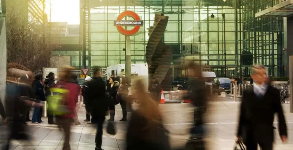 Βρετανία: Μειώνεται η εμπιστοσύνη των εργοδοτών ενόψει Brexit