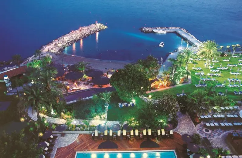 Η Amathus απέκτησε το 6,11% της Leisure Holding S.A