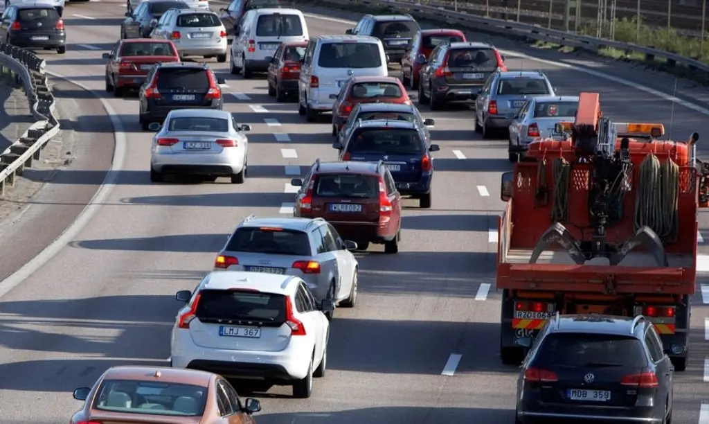 Αυξήθηκαν κατά 35% οι εγγραφές μηχανοκίνητων οχημάτων