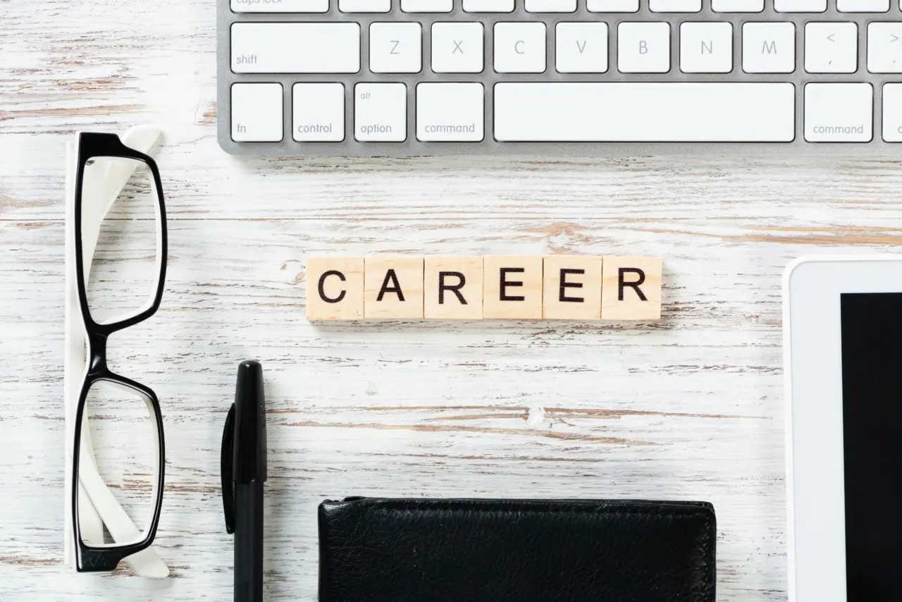 Πώς η τεχνητή νοημοσύνη επηρεάζει την αυθεντικότητα στα βιογραφικά