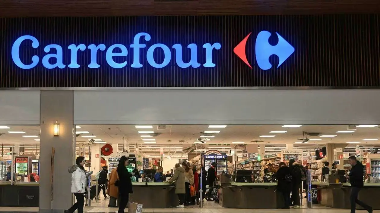 Carrefour: Βουτιά για τη μετοχή, με φόντο τις απογοητευτικές πωλήσεις και τη συρρίκνωση της διεθνούς παρουσίας