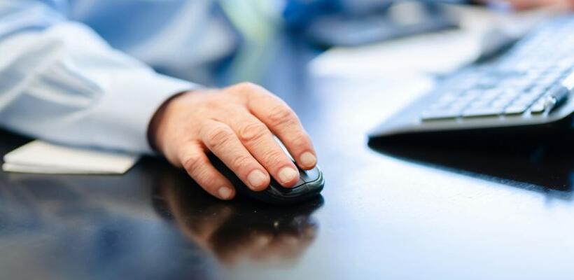 Μήπως η τεχνητή νοημοσύνη «ραγίζει» την αγορά εργασίας;