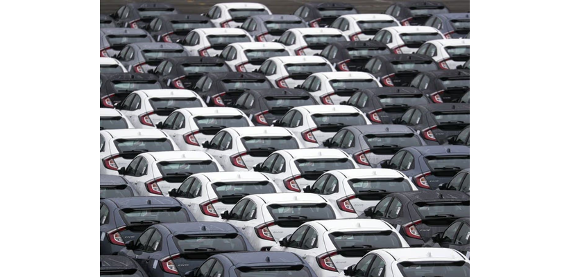 Οι Ευρωπαίοι αγόρασαν 13,3 εκατ. αυτοκίνητα το 2025: Τρίτη χρονιά ανόδου στις πωλήσεις με ώθηση από τα EVs