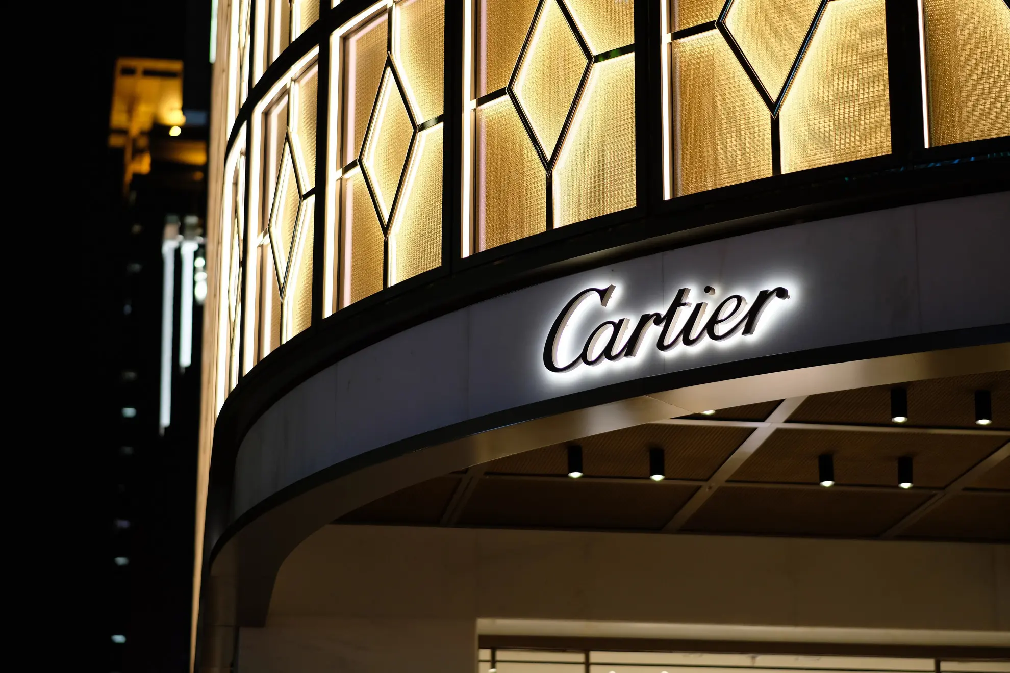 Richemont: Ρεκόρ πωλήσεων στις γιορτές με ώθηση από ΗΠΑ και Μέση Ανατολή