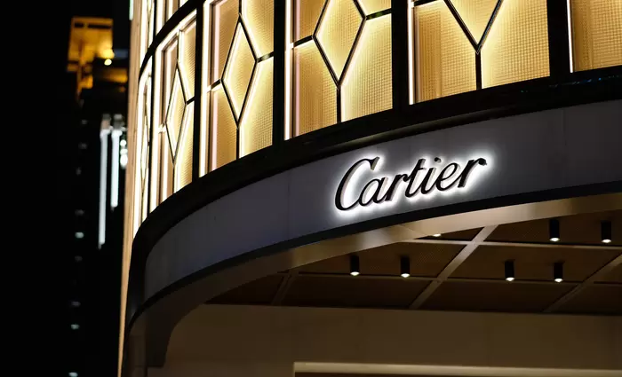Richemont: Ρεκόρ πωλήσεων στις γιορτές με ώθηση από ΗΠΑ και Μέση Ανατολή