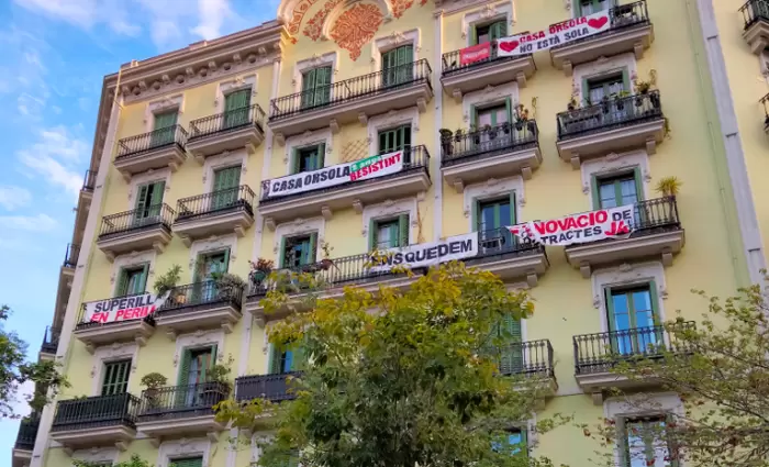 Βαρκελώνη: Ο δήμος αγόρασε το κτήριο- ορόσημο της στεγαστικής κρίσης