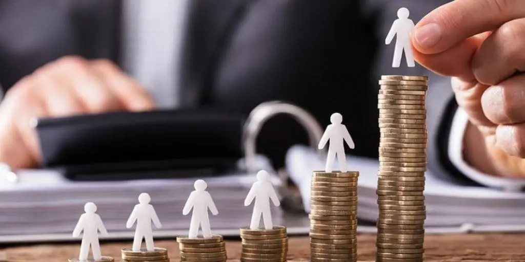 Άνοδος 5,2% στο εργατικό κόστος το δεύτερο τρίμηνο