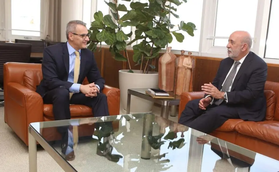 Ενισχύεται η συνεργασία των Κεντρικών Τραπεζών Κύπρου - Ιρλανδίας