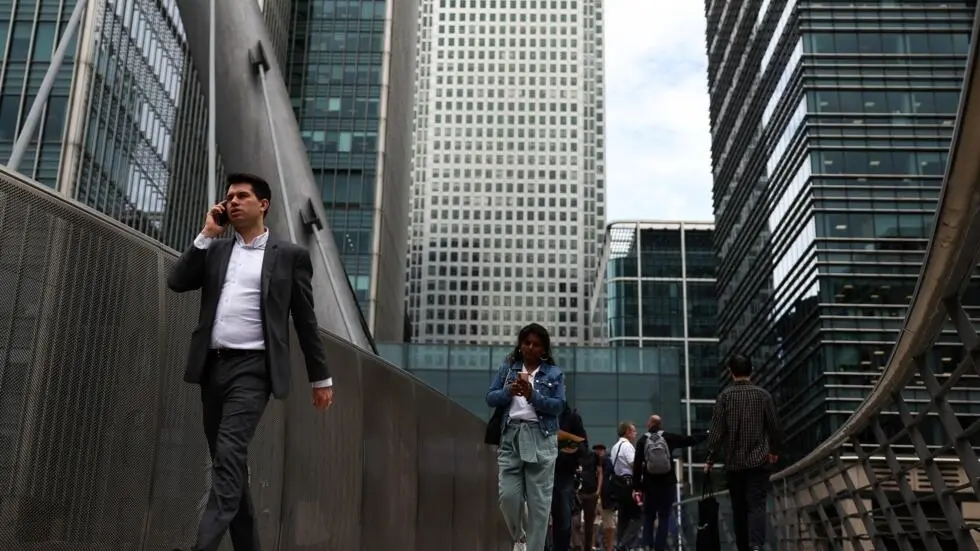Βρετανία: Οι CEO κερδίζουν 118 φορές περισσότερα από τους εργαζομένους
