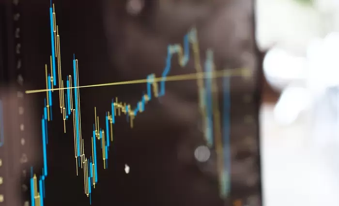 Άλμα των ευρωπαϊκών χρηματιστηρίων μετά τις ανακοινώσεις για εμβόλιο