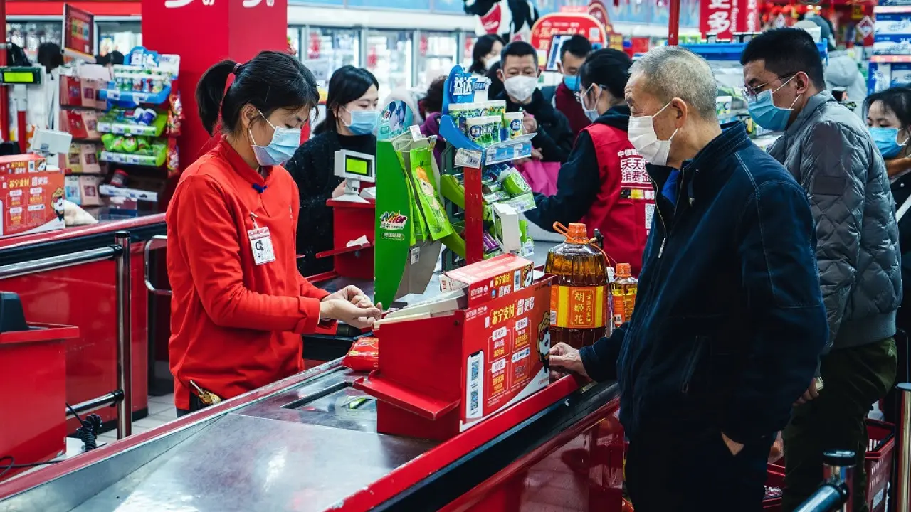 Έπεσαν οι ρυθμοί του κινεζικού εμπορίου σε εισαγωγές και εξαγωγές