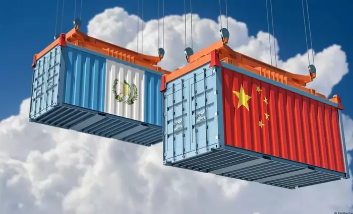 Νέες αυξήσεις τιμών πυροδοτεί η κρίση στην Ερυθρά Θάλασσα