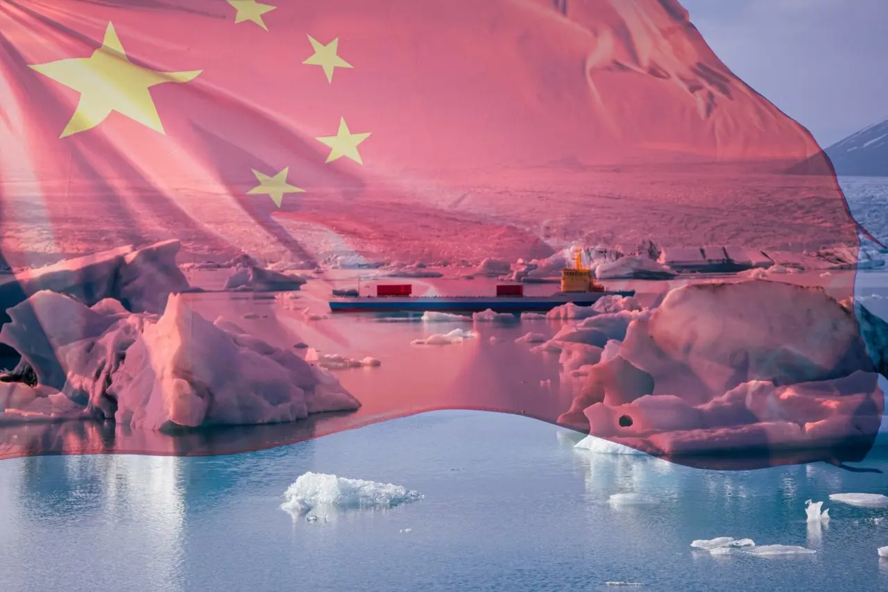 Γιατί η Κίνα επεκτείνει τις διαδρομές των εμπορικών της πλοίων στη Βόρεια Θαλάσσια Οδό