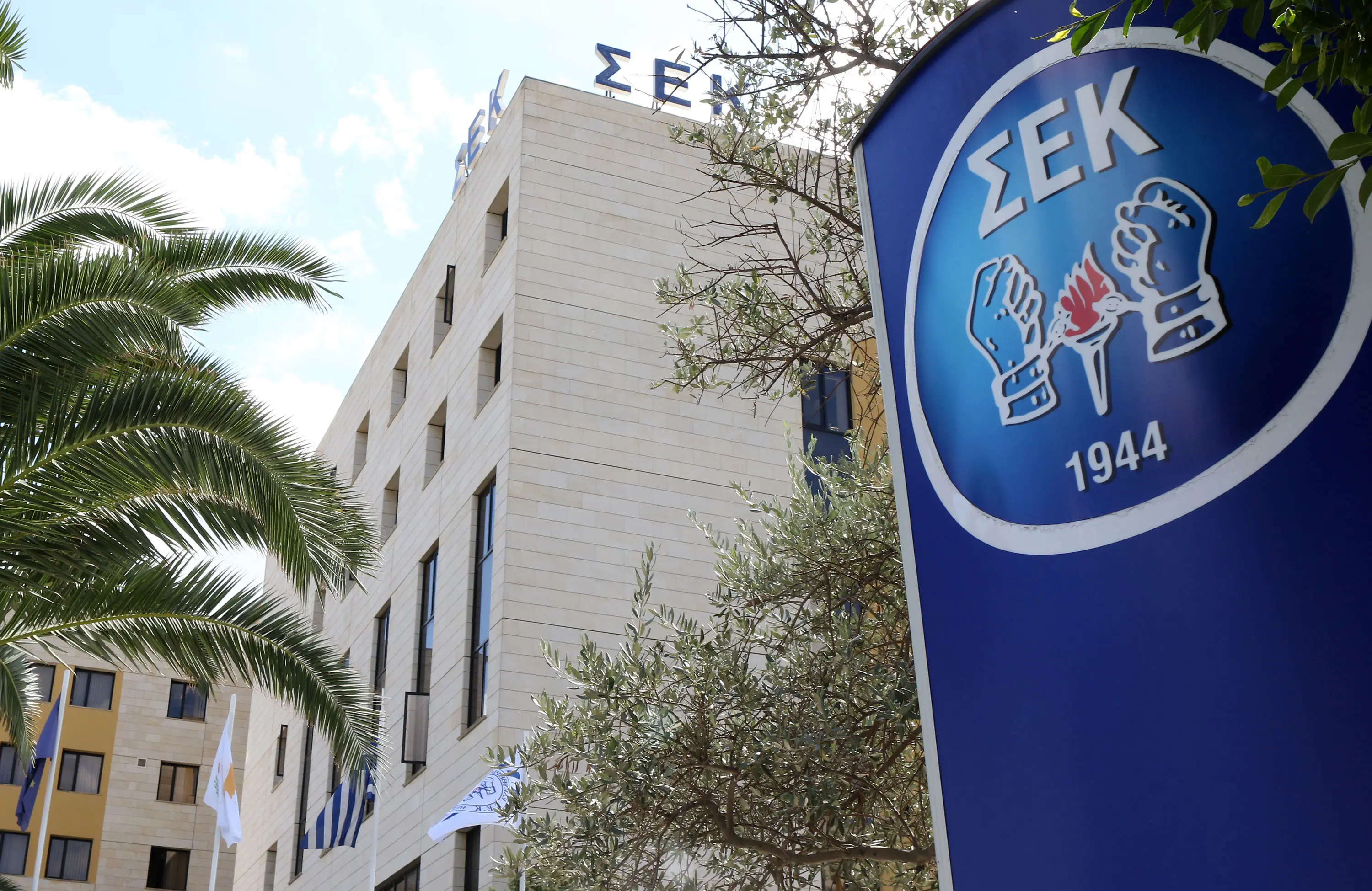 Έκκληση ΣΕΚ προς εργοδότες & κυβέρνηση για αποφυγή απολύσεων