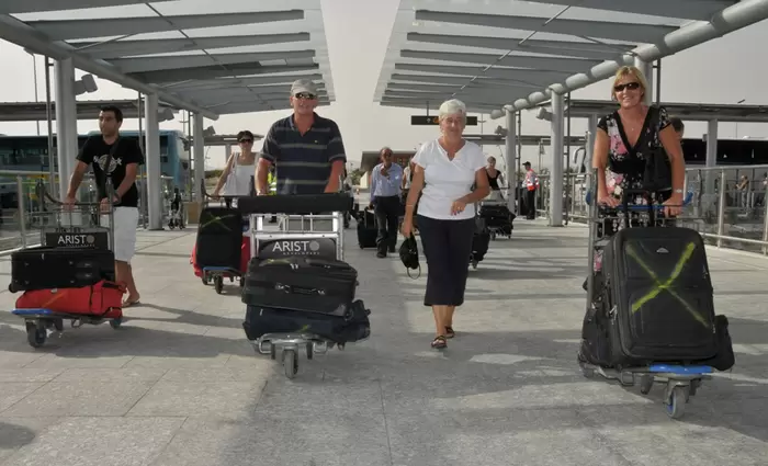 Πόσοι τουρίστες έφτασαν Κύπρο τον Ιούνιο