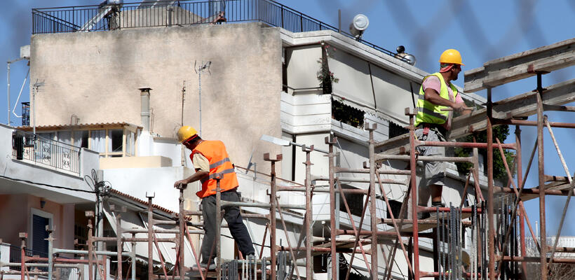 Μειώθηκαν κατά 6,2% οι άδειες οικοδομής μέχρι τον Ιούλιο