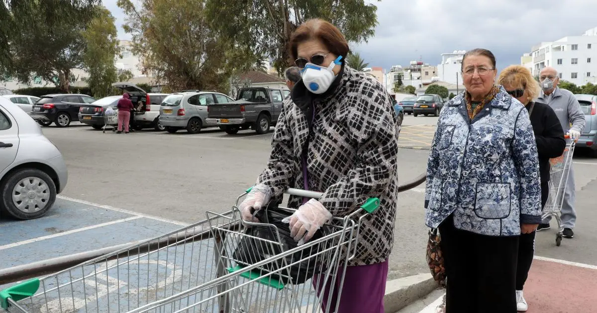 Τι ισχύει από σήμερα για τις ευπαθείς ομάδες στις υπεραγορές