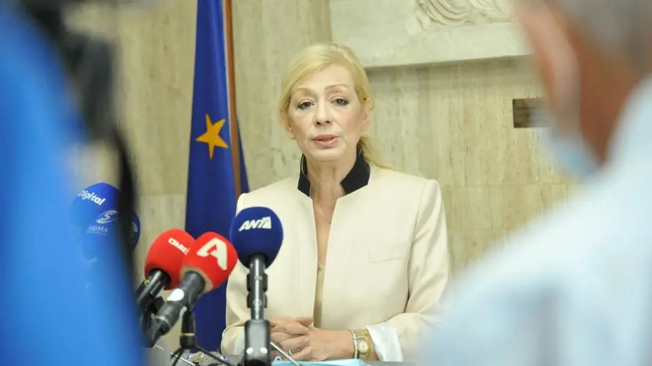 Κατώτατος Μισθός: Κλειδώνει σήμερα, αλλιώς «πάει παράταση»