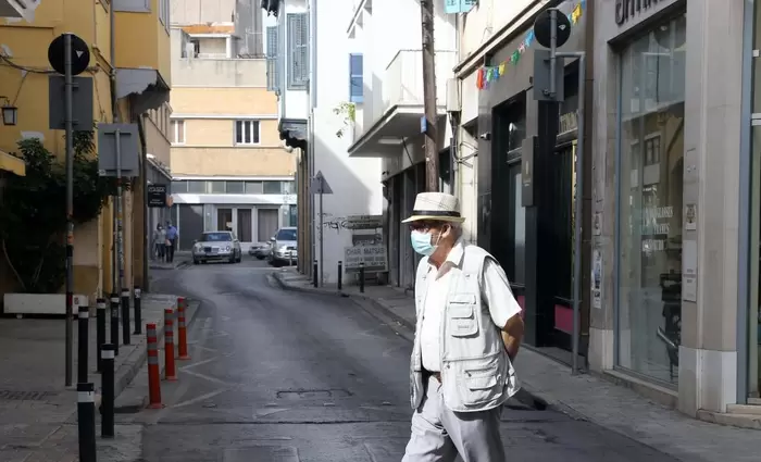 Νέα μέτρα από σήμερα - Τι ισχύει και για ποιους