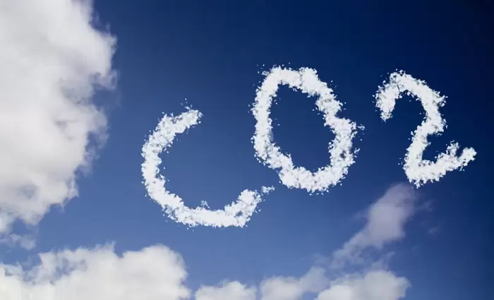 Κίνα: Μείωση των εκπομπών διοξειδίου του άνθρακα στο πρώτο εξάμηνο του 2025