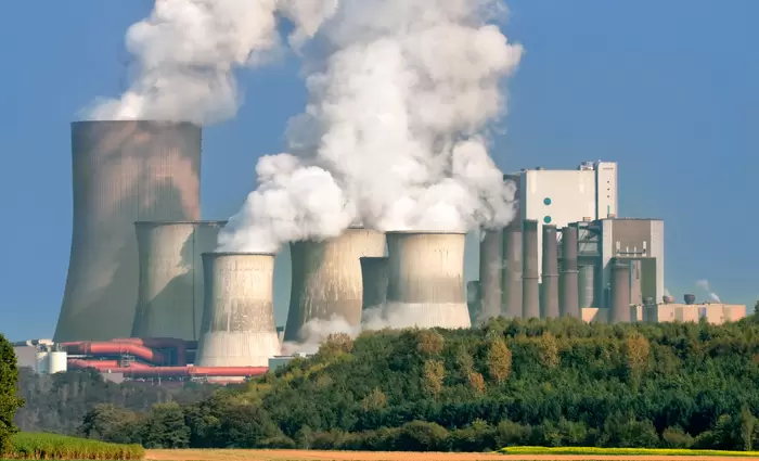 Η παγκόσμια ζήτηση άνθρακα σε νέα ρεκόρ λόγω της τεράστιας ζήτησης