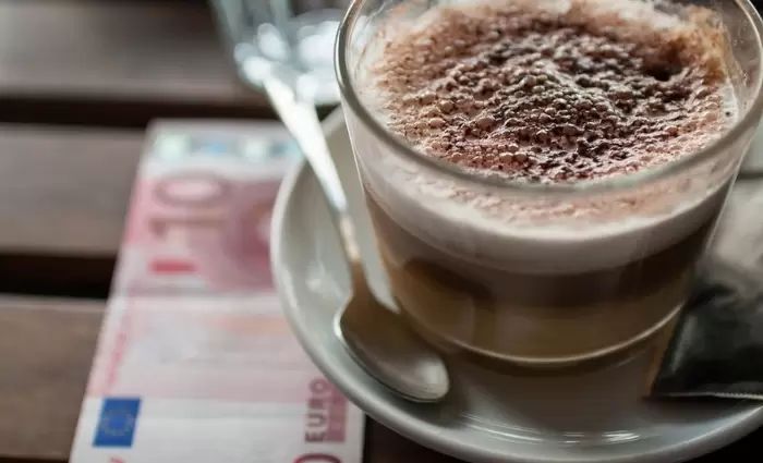 Θα πίνουμε ακριβότερο καφέ τους επόμενους μήνες;