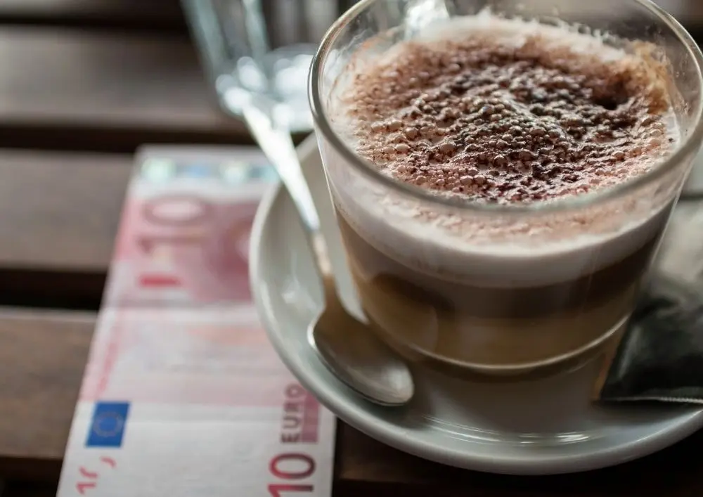 Θα πίνουμε ακριβότερο καφέ τους επόμενους μήνες;