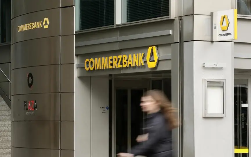 Commerzbank: Απρόβλεπτη αύξηση κερδών, ακόμα πιο δύσκολη η εξαγορά από UniCredit