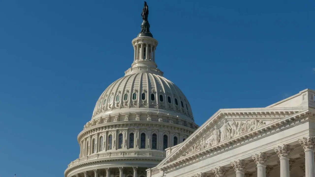 «Μαύρη τρύπα» $3,4 τρισ. από το φορολογικό νομοσχέδιο Τραμπ