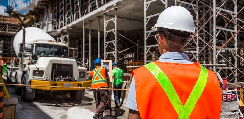 Μειώθηκαν οι κατασκευές κτηρίων το τρίτο τρίμηνο του 2022