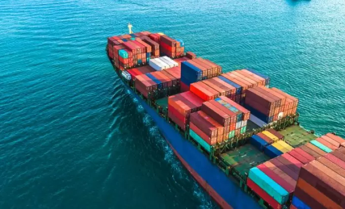 Ποια containerships αψηφούν την απειλή των Χούθι