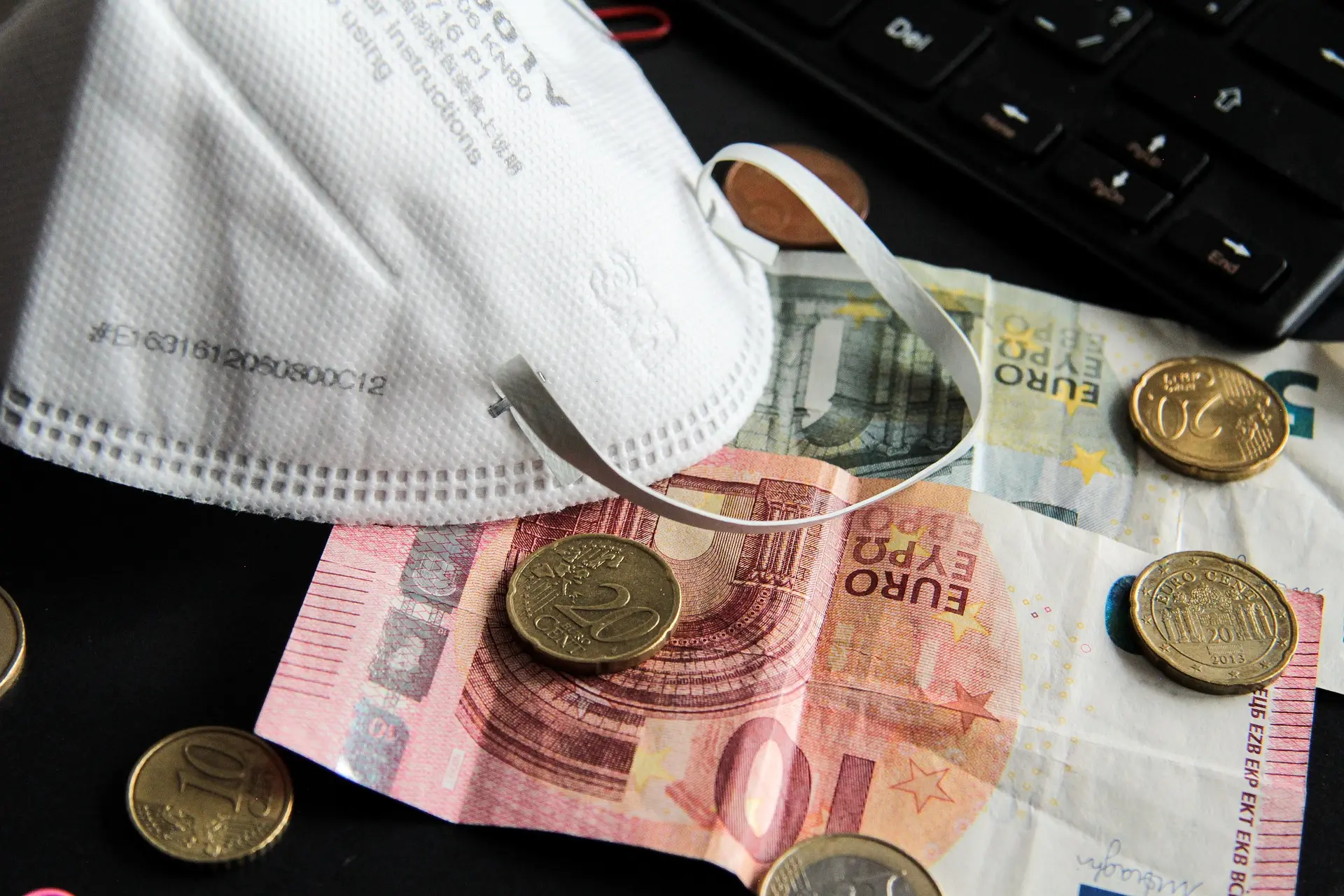 Προβλέπουν δυναμική βελτίωση της κινεζικής οικονομίας το 2023