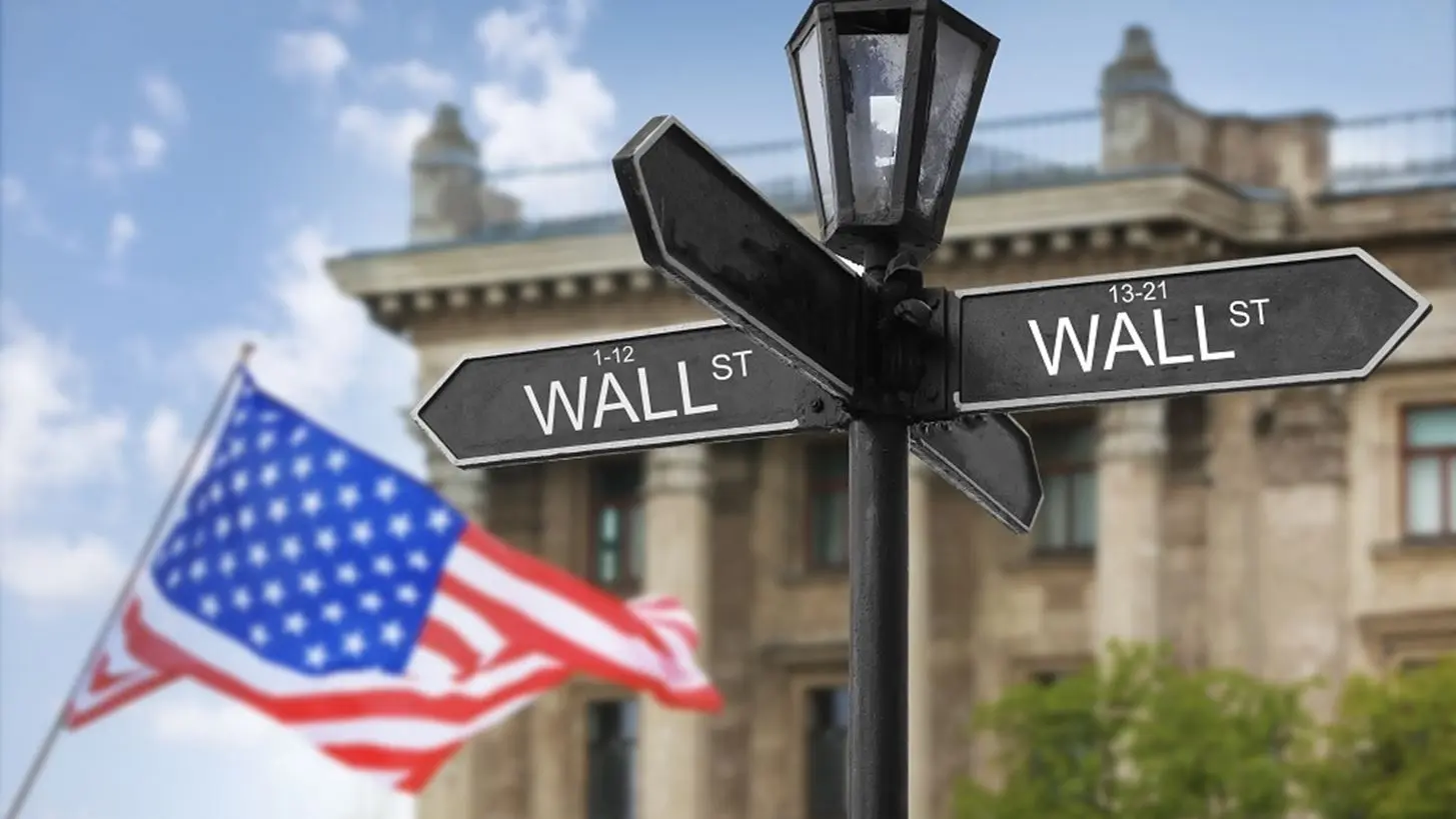 Γιατί το «έξυπνο» χρήμα φεύγει από τις ΗΠΑ