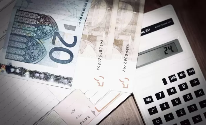 Μειώνονται τα επιτόκια και αυξάνονται τα δάνεια στην Κύπρο