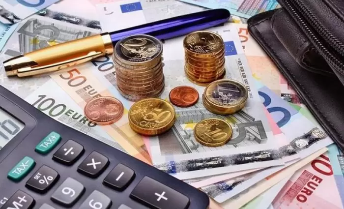 Ισχυρή αύξηση νέων δανείων τον Μάρτιο, ώθηση από τον επιχειρηματικό τομέα