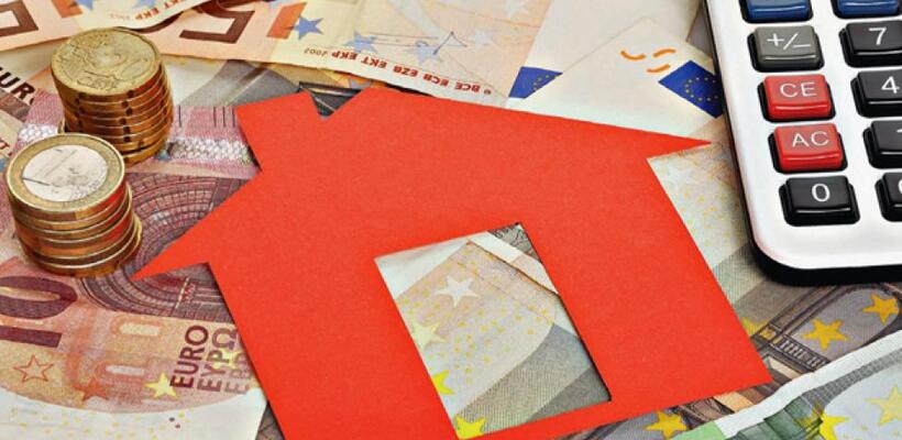 Αμετάβλητα έμειναν τα κόκκινα δάνεια τον Αύγουστο